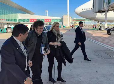 CUESTIONAN COMO GASTOS EXCESIVOS LOS VIAJES PRESIDENCIALES