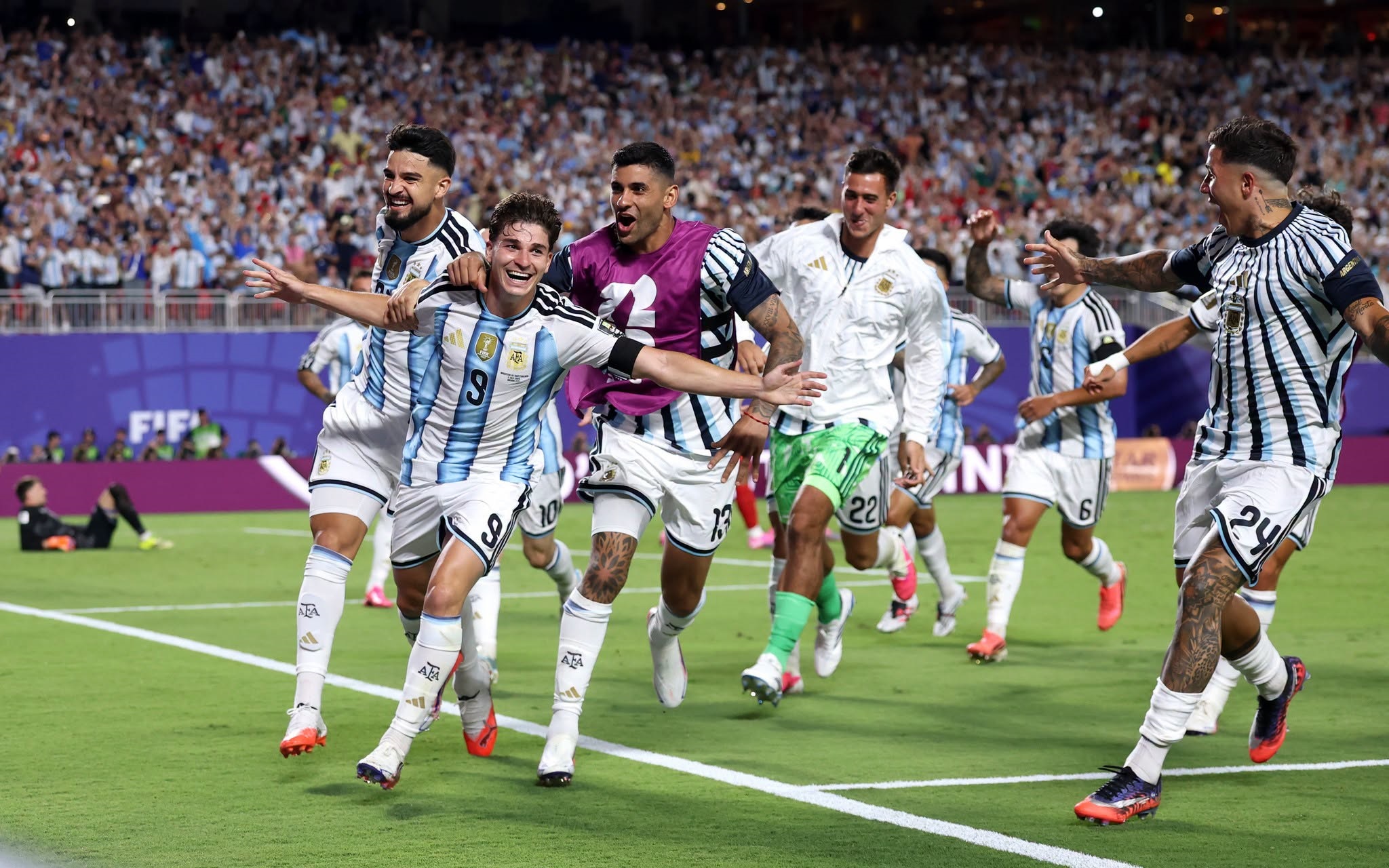 SELECCIÓN ARGENTINA, ENTRE LOS MEJORES DEL MUNDIAL